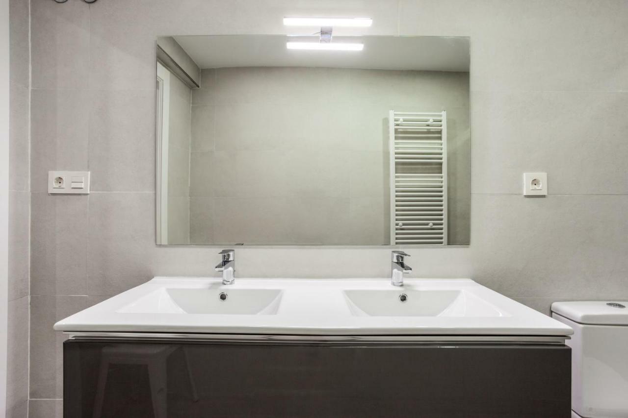 Apartamentos Reina Isabel Granada Dış mekan fotoğraf